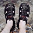 Cargar imagen en el visor de la galería, Men&#39;s High-Altitude Ortho Heel Strap Sandals - Black - ComfortWear Store
